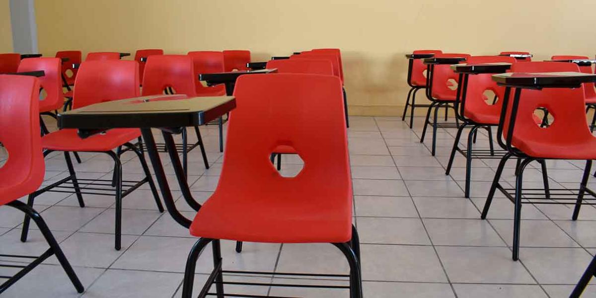 Suspenden clases en cinco municipios por alerta volcánica