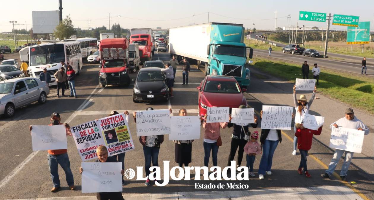 Bloquean carretera Toluca-Atlacomulco, exigen a gobierno federal intervenir en búsqueda de chatarreros desaparecidos