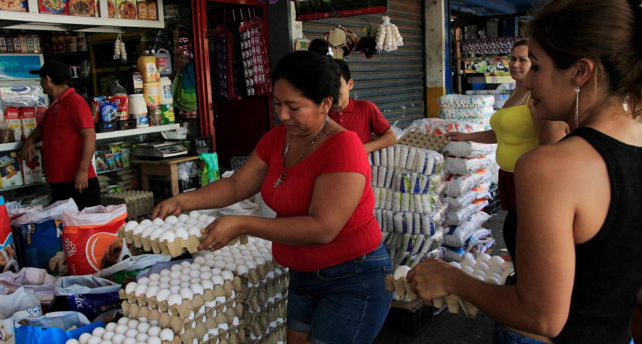 Preocupa costos de la canasta básica: CROM