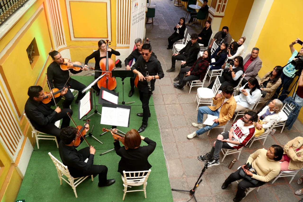 La Gran Sociedad y Javier Santos dan concierto gratuito