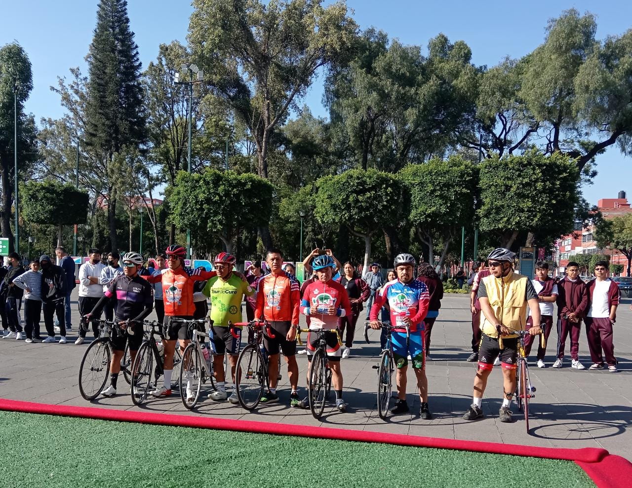 Gobierno de Tlalnepantla da el banderazo de salida a la decimocuarta mega travesía ciclista