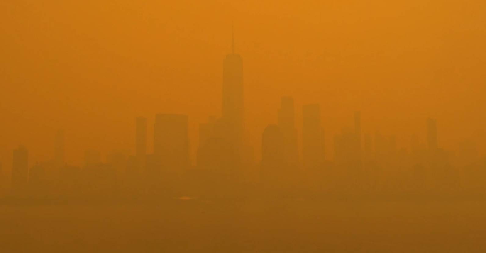 Humo de incendios forestales en Canadá afecta a Nueva York