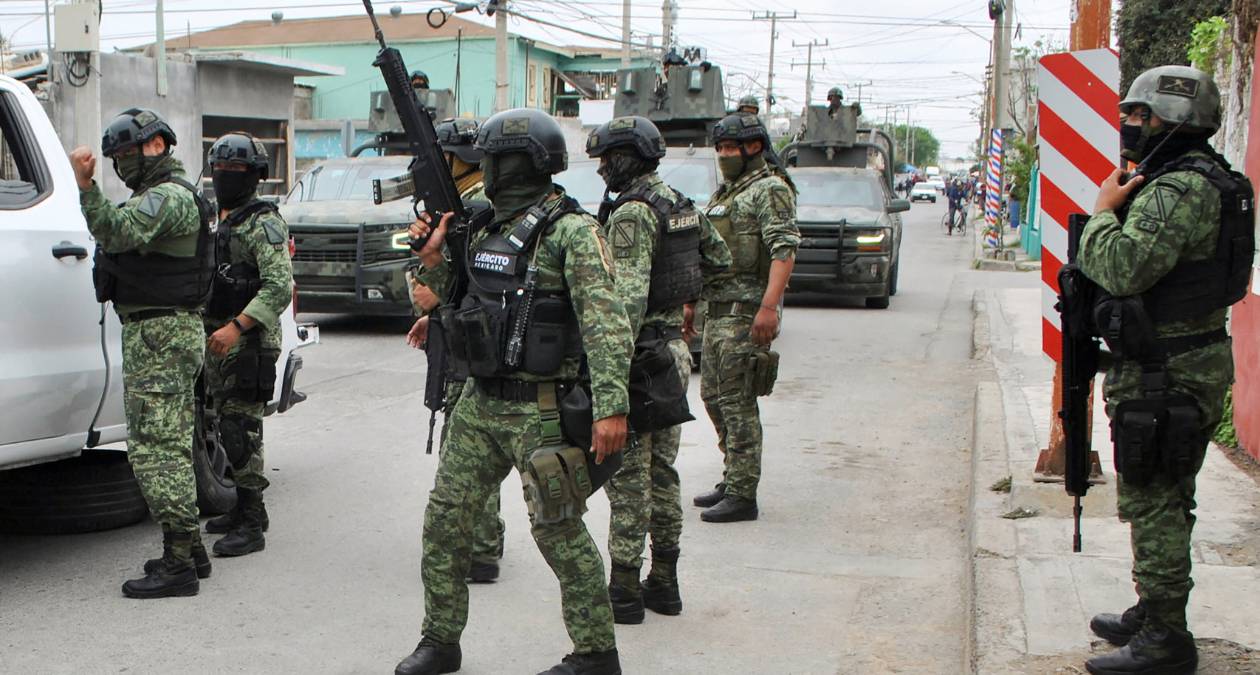 Procesan a 16 militares por ejecución de 5 civiles