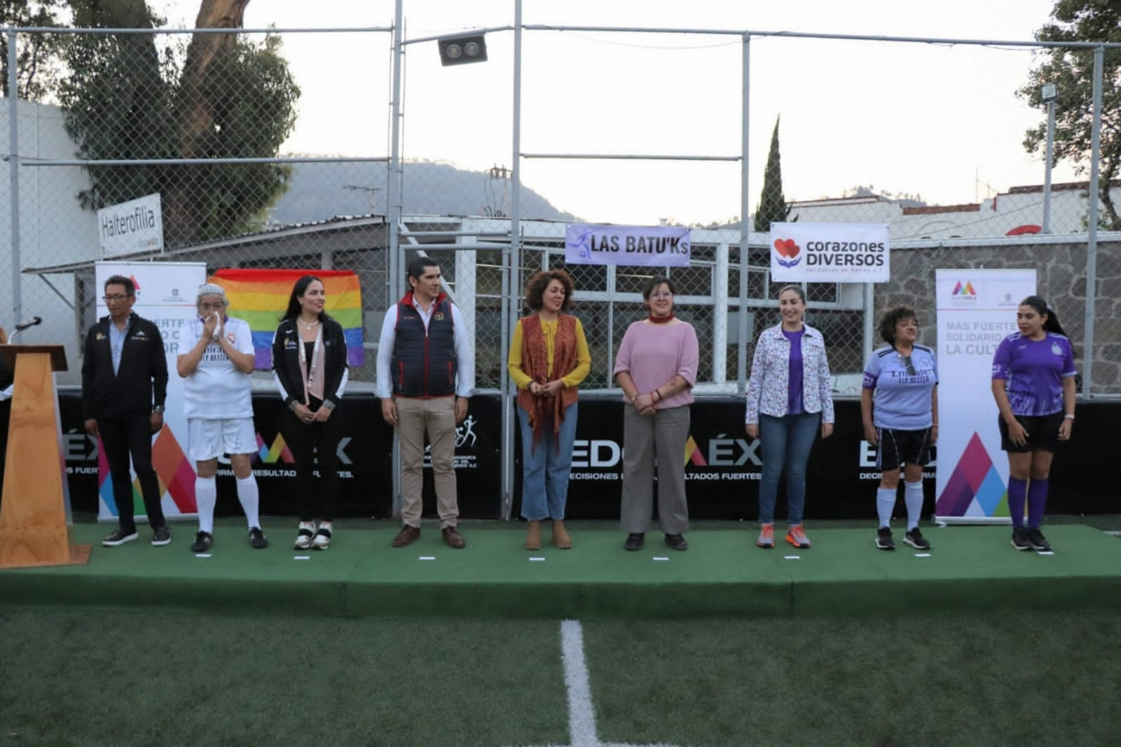 Realizan torneo relámpago de futbol con la participación de mujeres mexiquenses