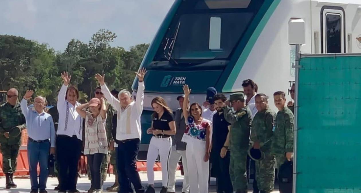 “Jaguar Rodante” el primer vagón del Tren Maya llega a Cancún