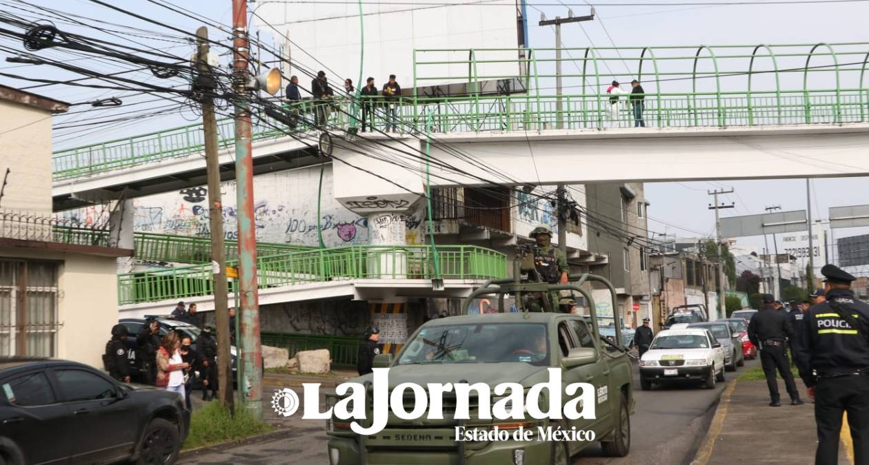 Cuelgan restos humanos sobre Paseo Tollocan