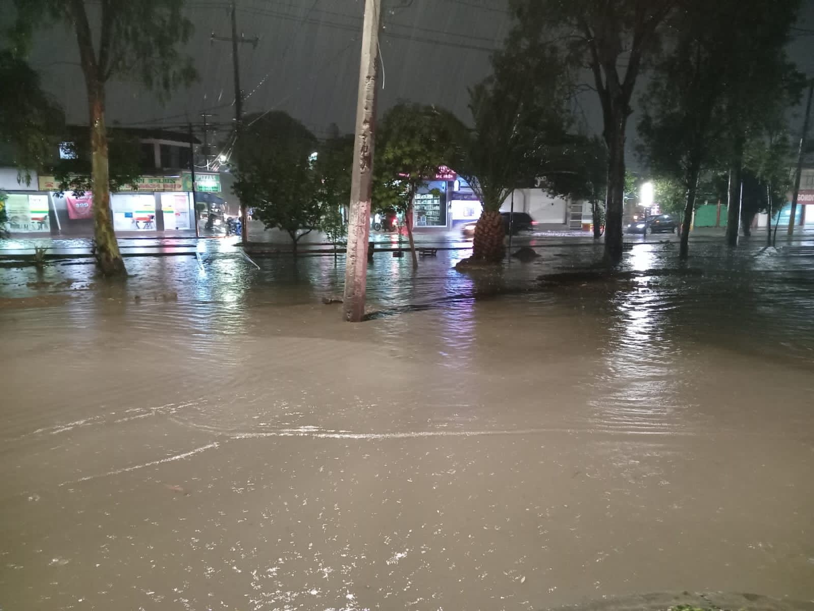 Pronostican lluvias con descargas eléctricas en gran parte del país