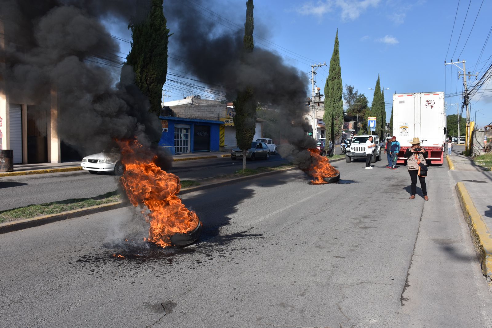 Bloquean Boulevard Huehuetoca-Jorobas, exigen justicia por ciclista