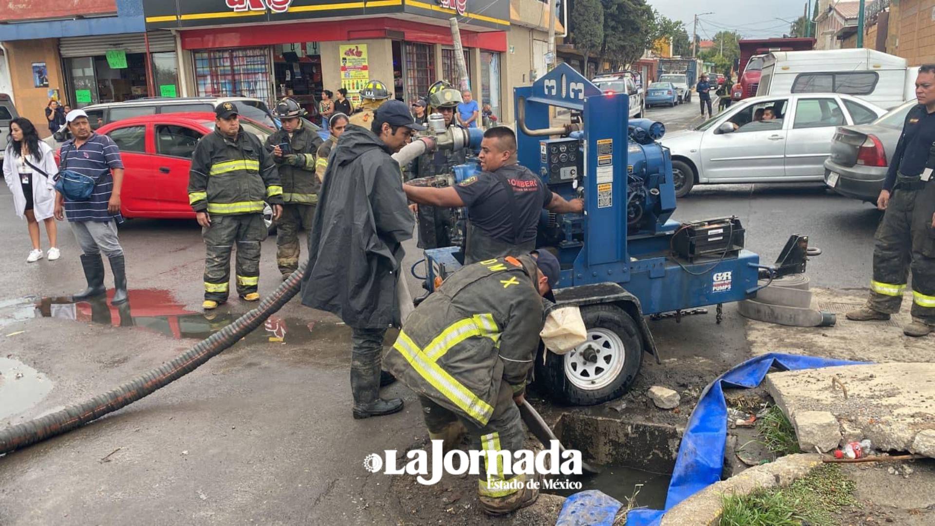 Más de 200 familias fueron afectadas por inundaciones en Chalco