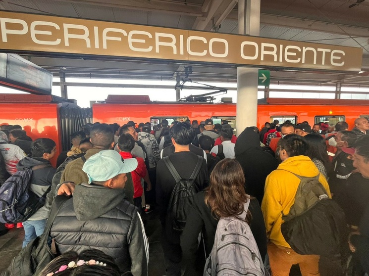 Línea 12 del Metro: Usuarios vuelven pero con desconfianza