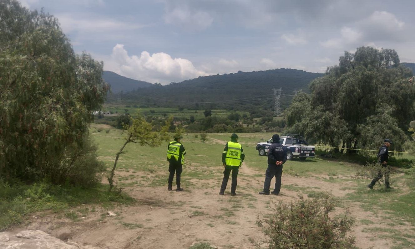 Hallan cuerpos calcinados en paraje solitario de Tepetlaoxtoc