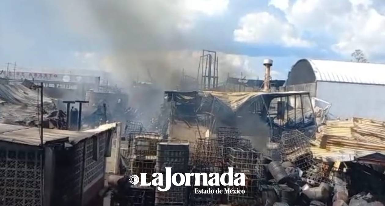 Chicoloapan: Arde planta de tratamiento de residuos químicos