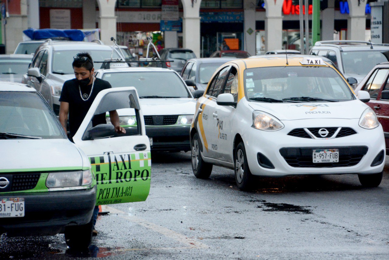 Se quejan de los abusos de Taxi en Hidalgo