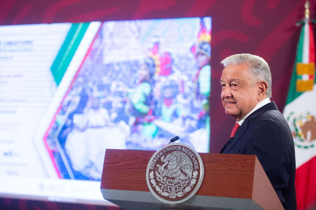 Foto de AMLO, quien negó que exista algún viso de futura crisis financiera.