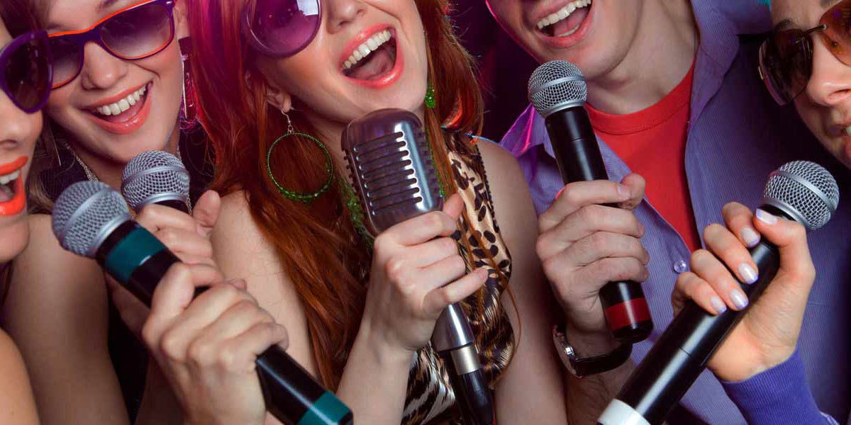 Top 10 de las canciones mexicanas para cantar en karaoke