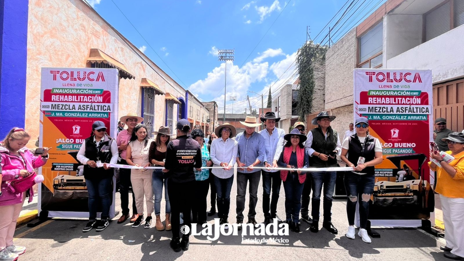 Continua la rehabilitación de calles en Toluca