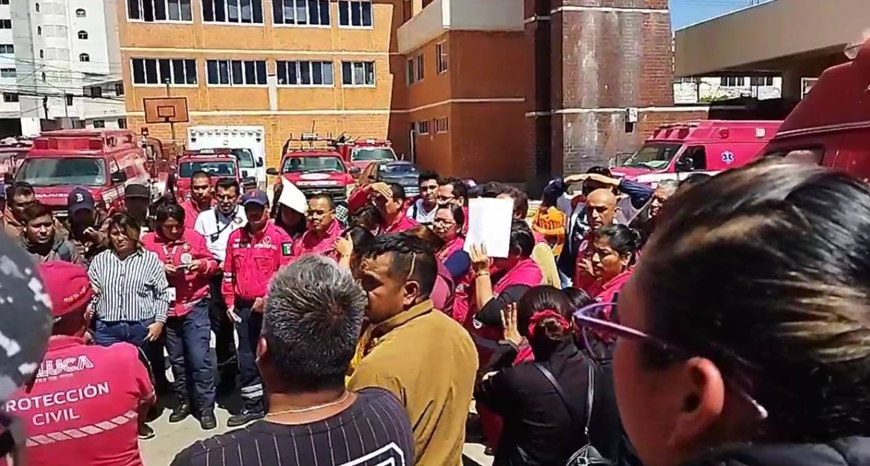 Toluca: Protección Civil y Bomberos discuten posible huelga laboral