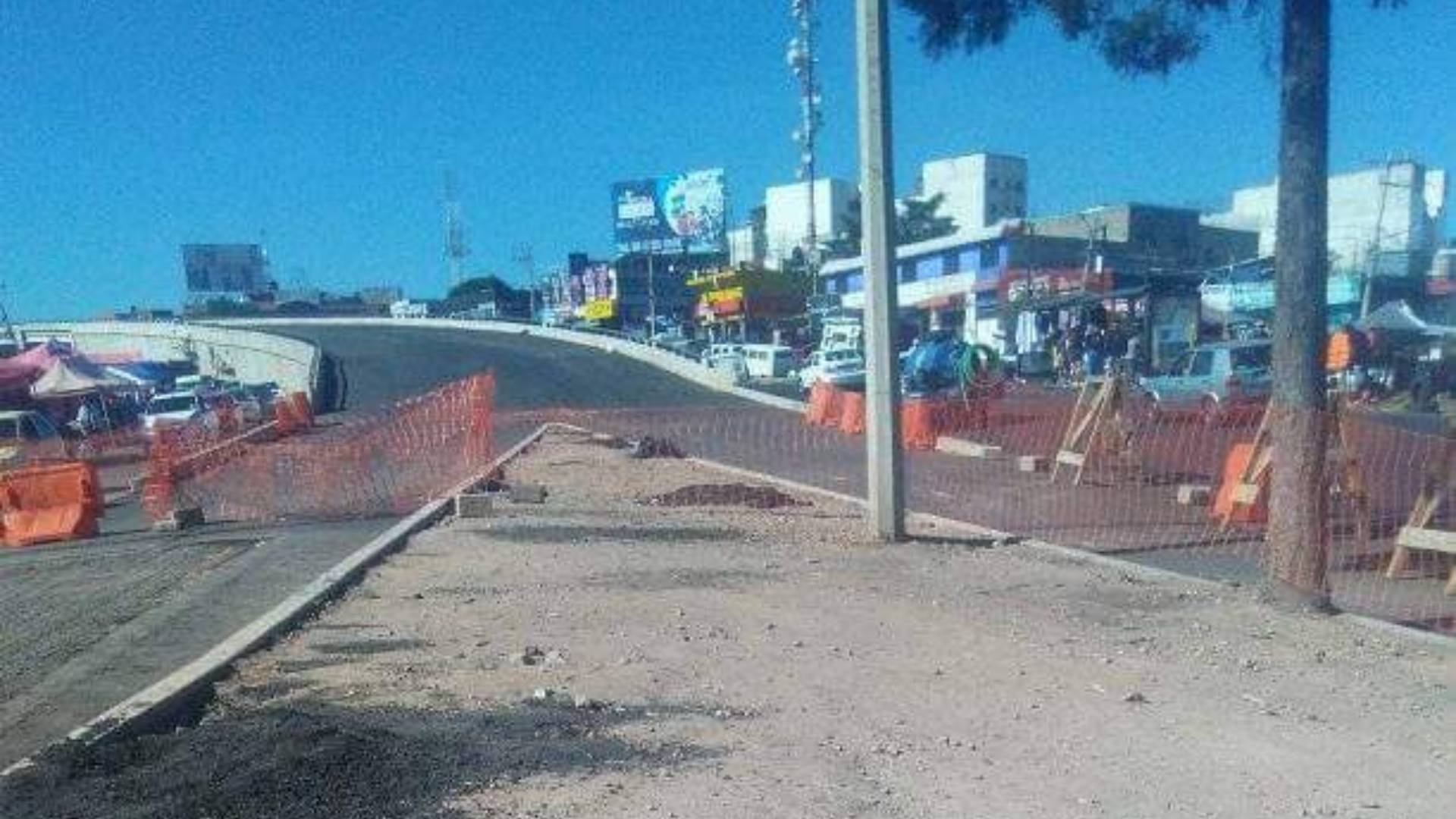 Atizapán: Habitantes piden puente peatonal para evitar accidentes