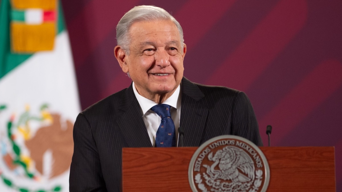 AMLO acatará orden del INE y retirará la posdata