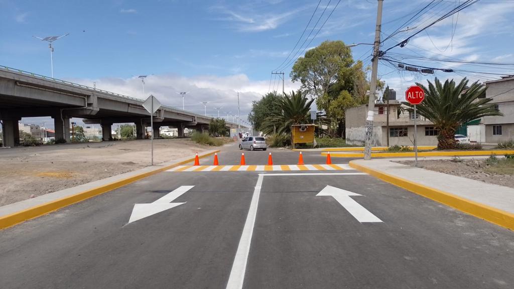 Fernando Vilchis logra pavimentación de la avenida Gran Canal en Ecatepec