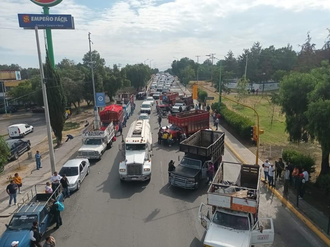 Cuautitlán Izcalli: Bloqueos de transportistas en distintos puntos, la México-Querétaro entre ellos