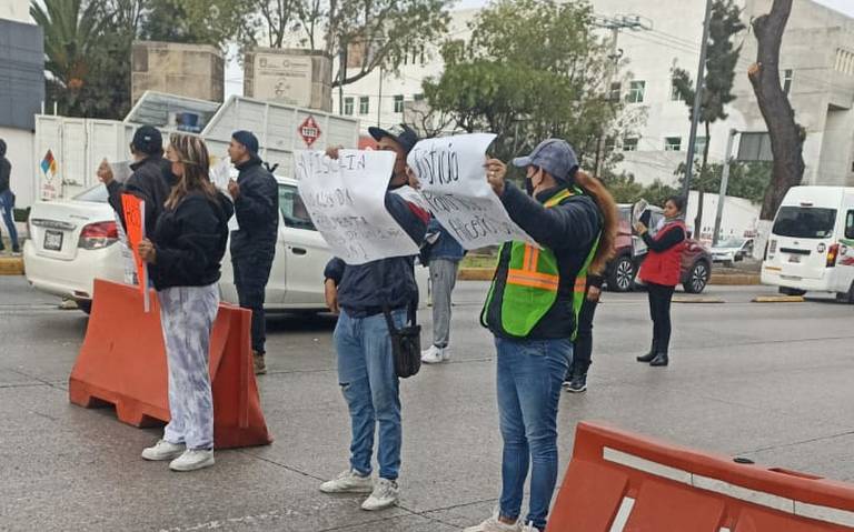 Ecatepec: Familiares de joven desaparecido bloquean Av. López Portillo