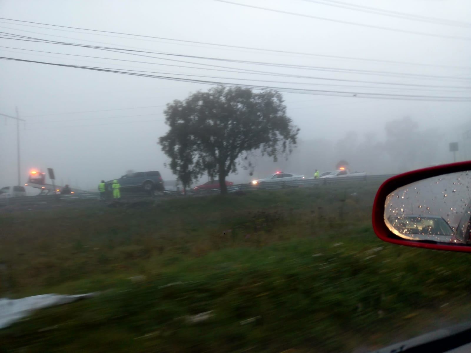 Palmillas-Toluca: Reportan accidente vial, varios autos implicados