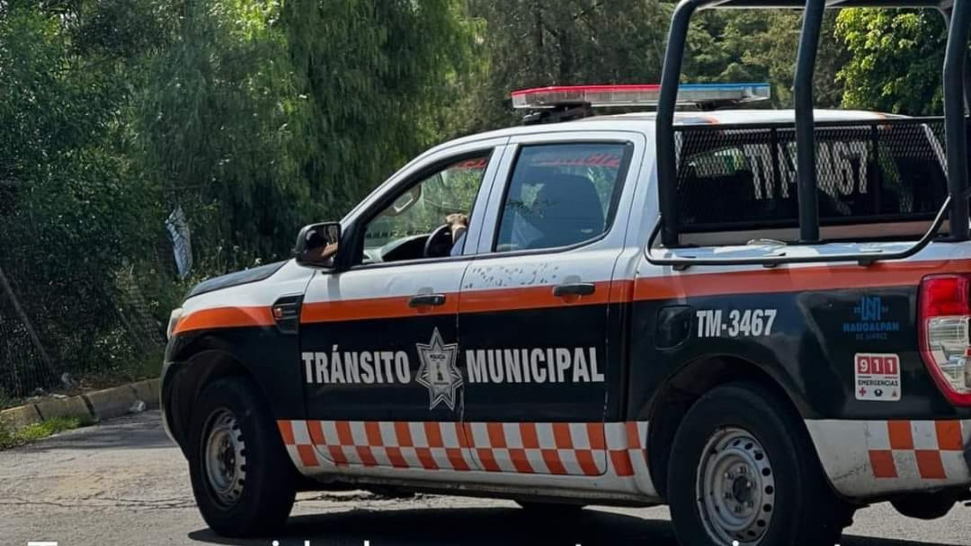 Naucalpan: Alertan por la presencia de policía de tránsito pirata en las calles