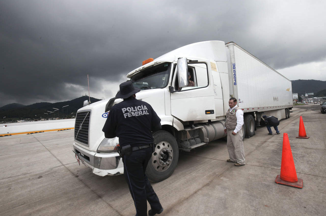 ¡Robos de tráiler con violencia se disparan en México!