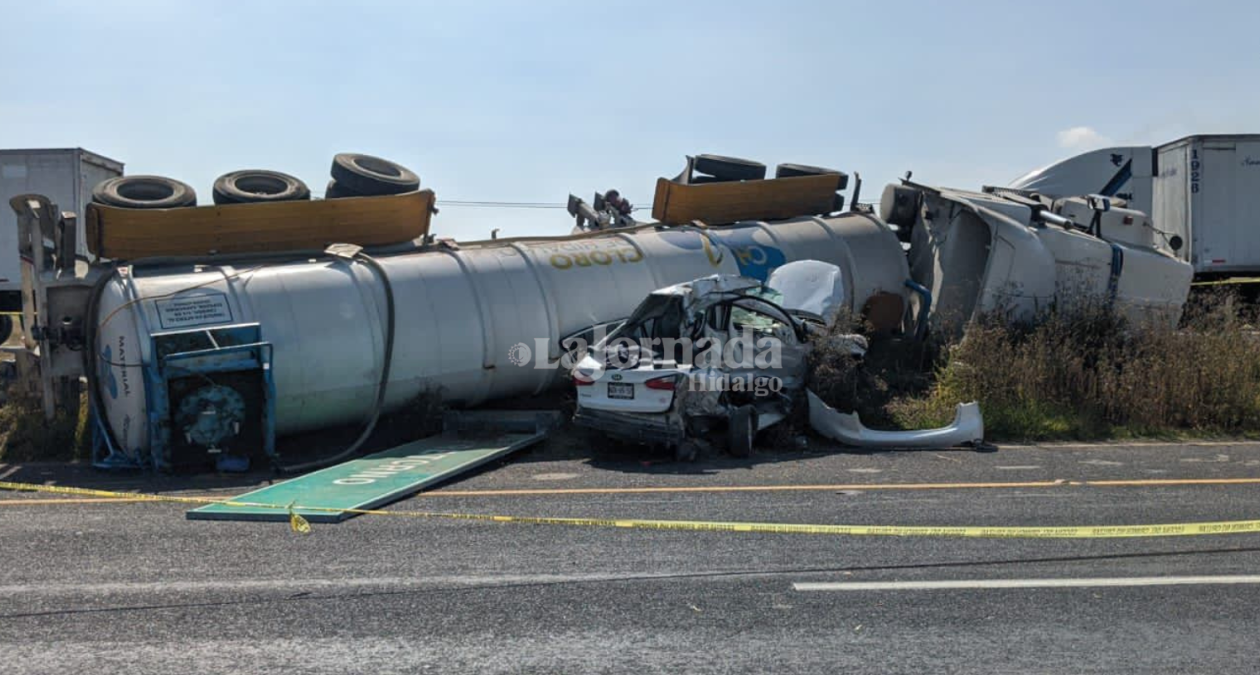 Tizayuca: Se vuelca pipa en la México- Pachuca