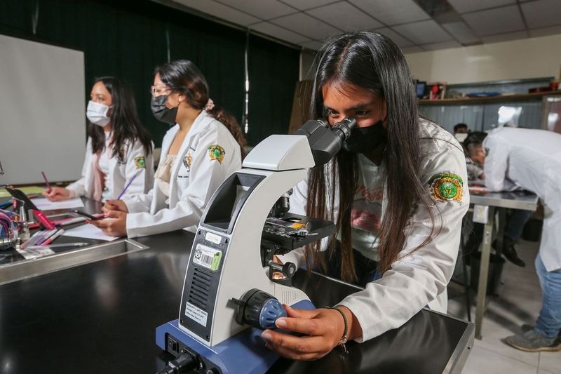 UAEMéx entre las mejores Universidades Públicas Estatales en el área de Clínica y Salud