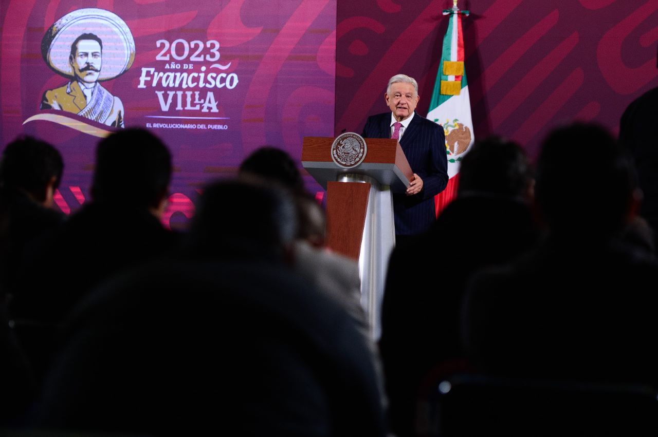 Foto de AMLO, quien señaló que la extradición de Tomás Zerón se ha dificultado por el conflicto entre Israel y Hamás.