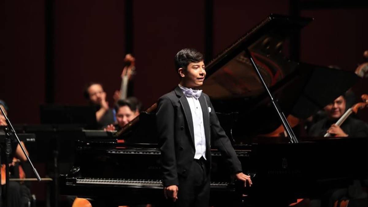 Leo Miranda, niño de 12 años que debutó como solista con la Orquesta Filarmónica Mexiquense