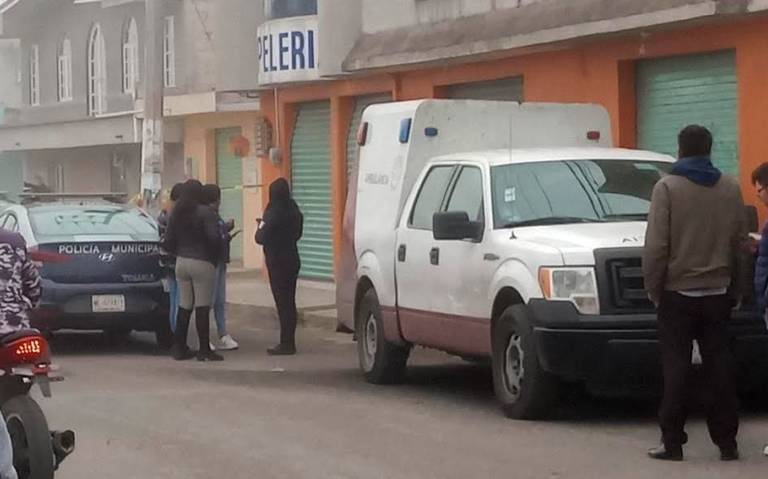 Toluca: Motociclista muere tras derrapar contra un local