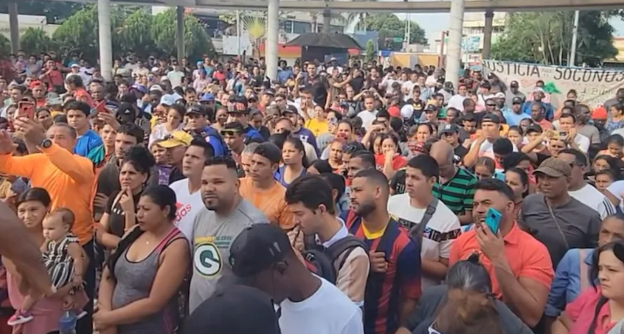 Tapachula: Protestan más de 3 mil migrantes en el INM de Tapachula