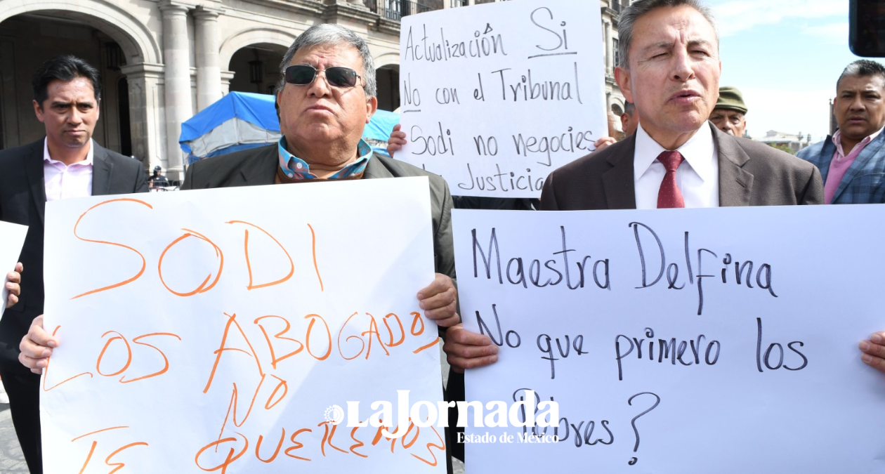 Toluca: Abogados se manifiesta en contra de certificación del poder Judicial