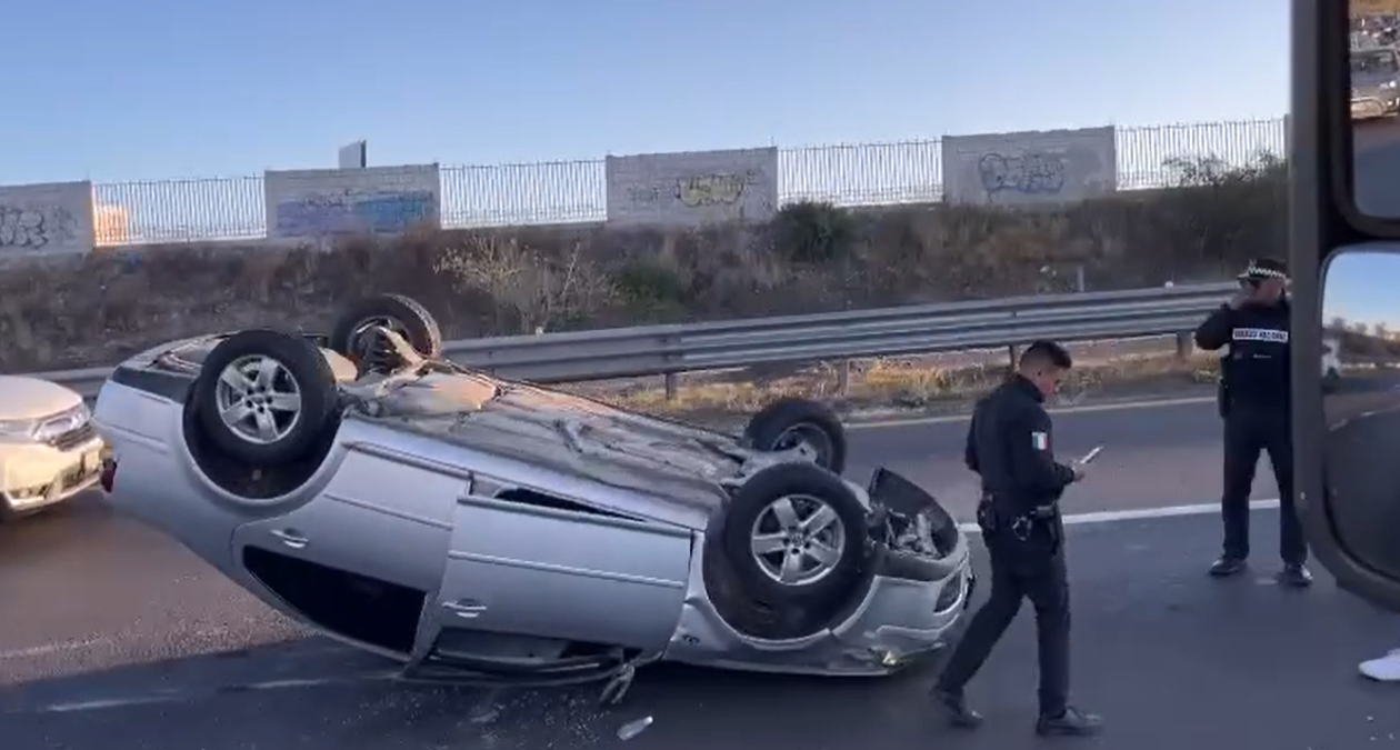 Autopista México-Querétaro, congestión vial por accidente en Palmillas