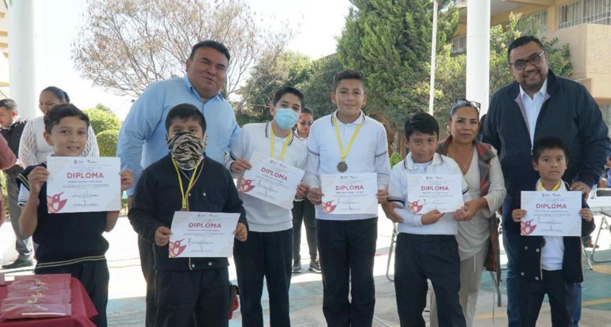 Ernesto Santillán, primer regidor de Ecatepec, inicia programas de apoyo al deporte, alimentación y salud visual de niños y personas de bajos recursos