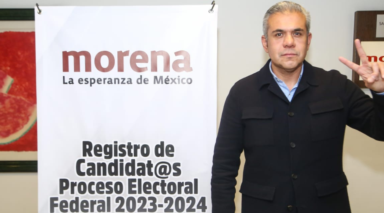 Fernando Vilchis se registra como candidato de Morena a diputado federal por Ecatepec