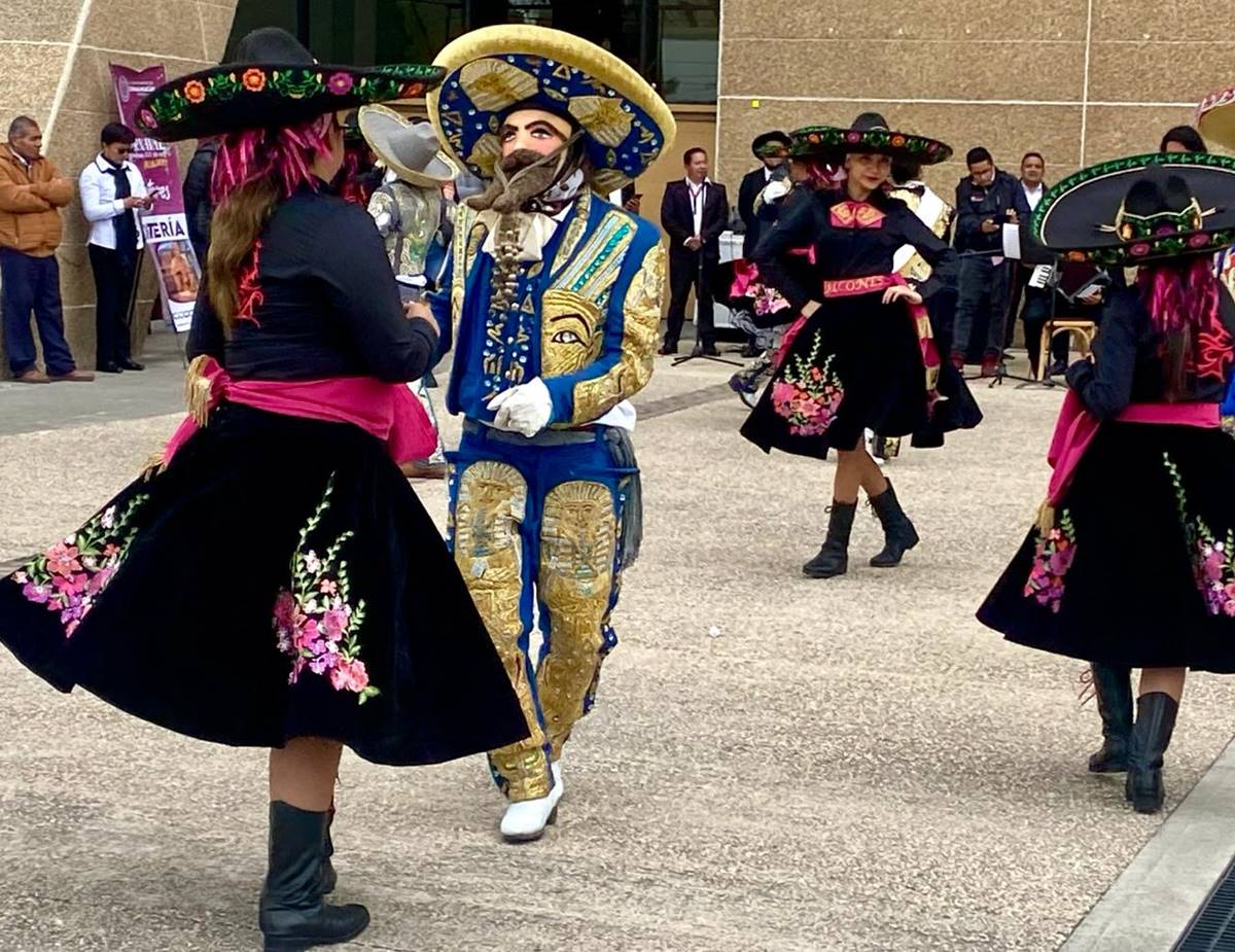 Chimalhuacán: Arranca festival del carnaval más largo de México 