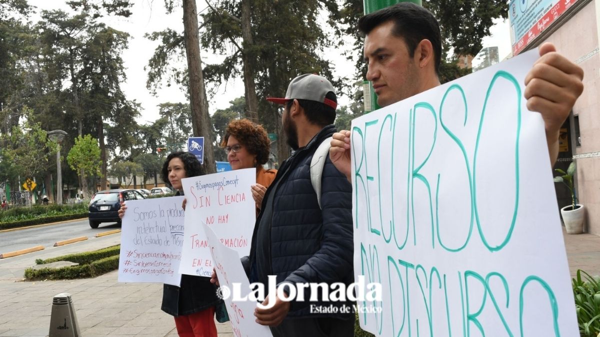 Investigadores COMECyT se van a paro y realizan manifestaciones