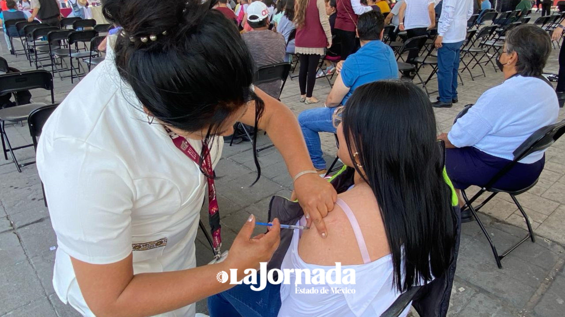 Edomex: Llaman a aplicarse la vacuna contra Covid-19