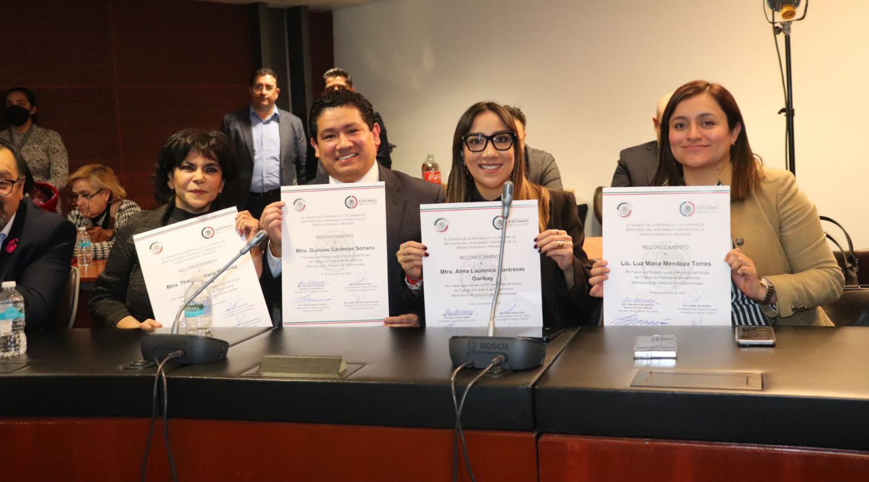 Reconocen a Titular de la UAI por Ley General de Mecanismos Alternativos de Solución de Controversias