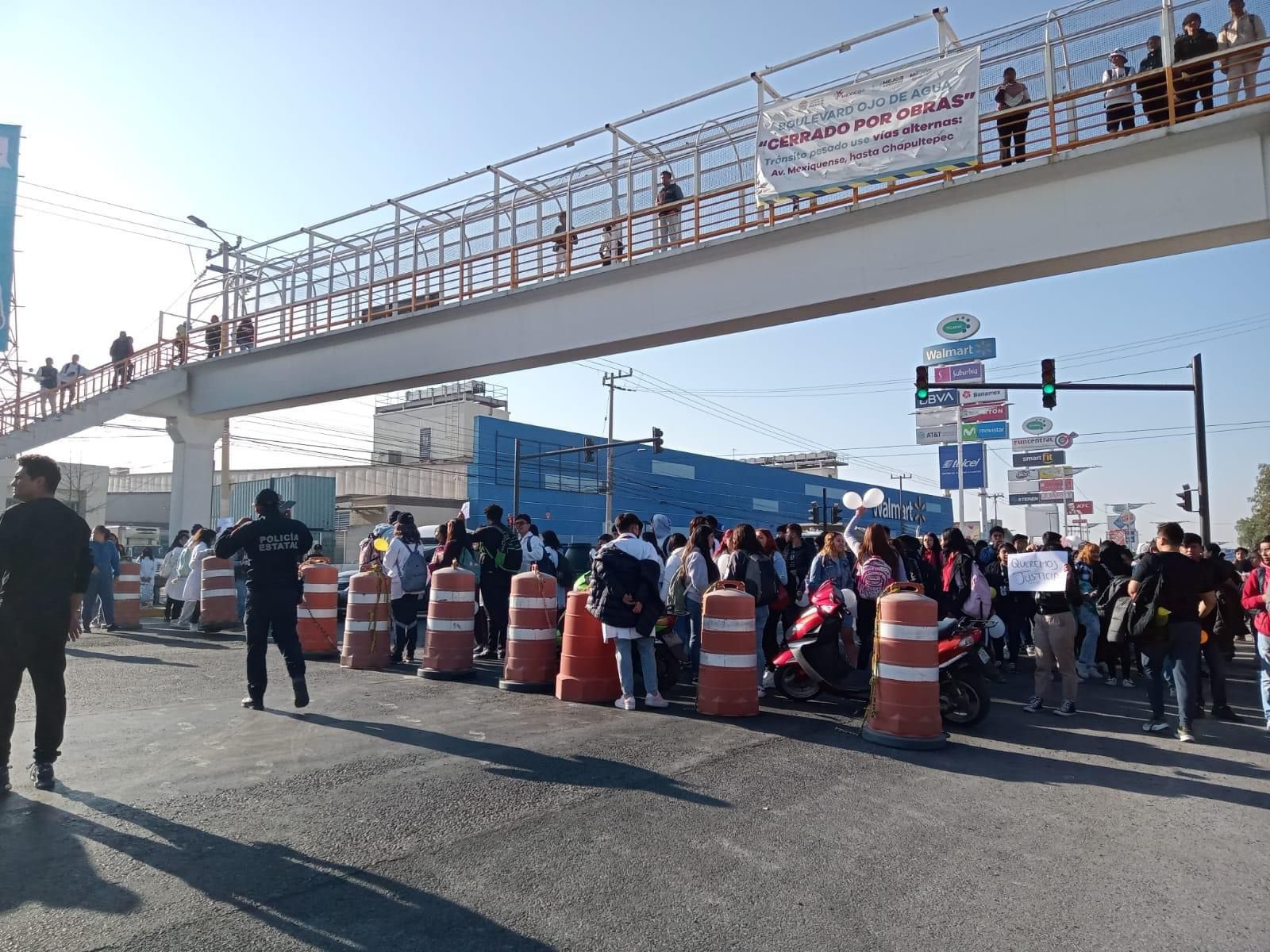 Tecámac: Alumnos de la Universidad Tecnológica  protestan tras explosión en laboratorio