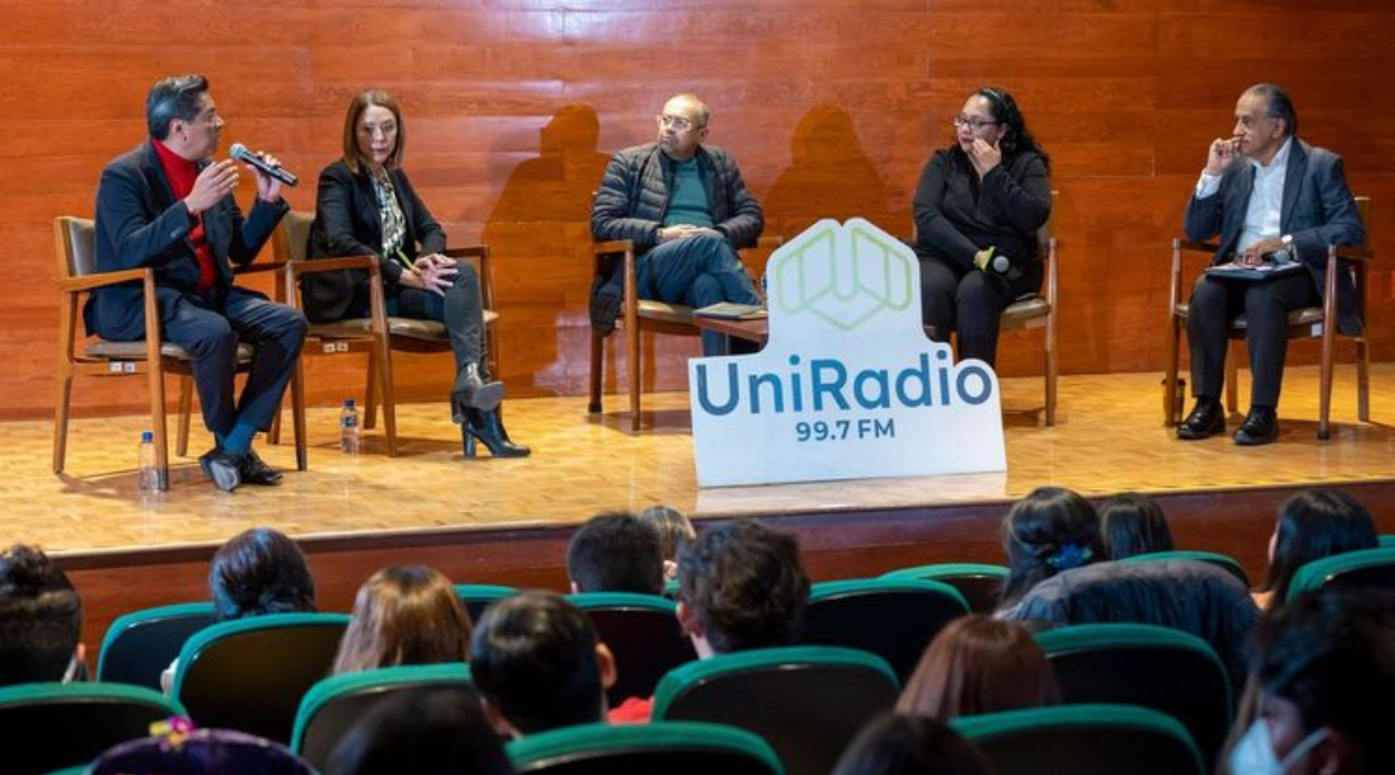 UniRadio de la UAEMex cumple 17 años al aire