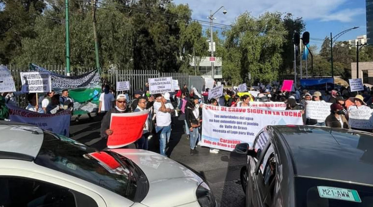 Valle de Bravo: Vallesanos protestan por sequía de la presa en CDMX