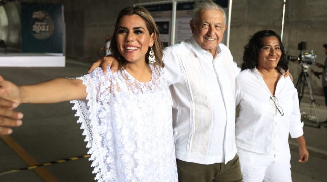 De la mano de AMLO, Evelyn Salgado y Abelina López recuperan en tiempo récord la actividad económica de Acapulco