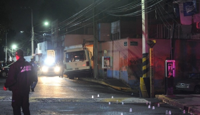 Guardia fallece en intento de robo a camioneta en Tlanepantla