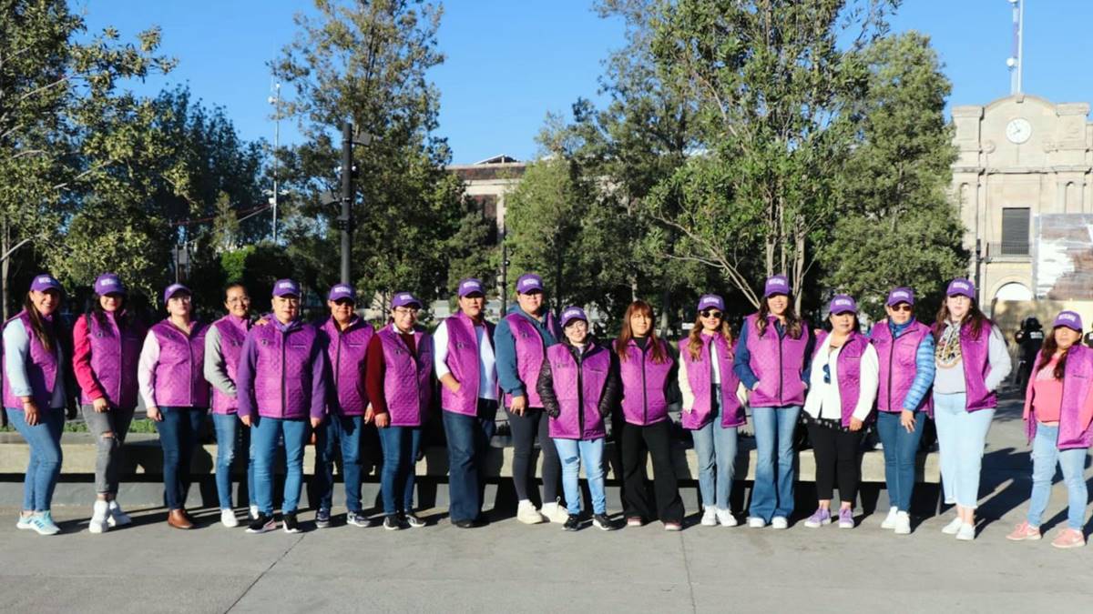 8M: Saldo blanco en marcha; contingentes fueron acompañadas por la Brigada Violeta