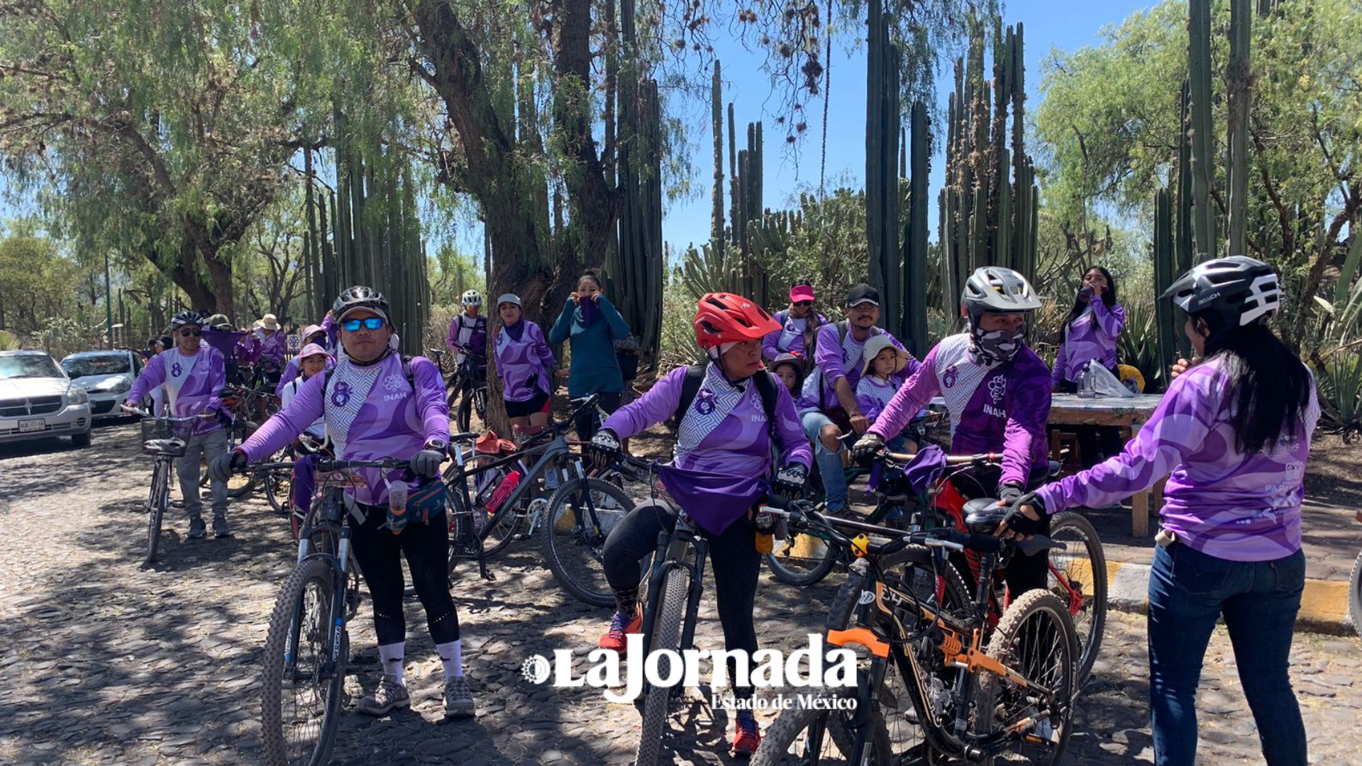 Texcoco: Mujeres arman rodada en conmemoración del 8M